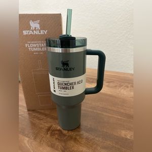 Stanley Hammertone 2.0 cup